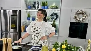 Smażone groszki z boczkiem i cebulą - pomysł na jednogarnkowe danie z przepisu Cristiny Catese