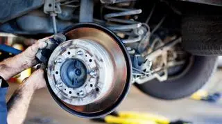 Co warto wiedzieć o klockach hamulcowych?