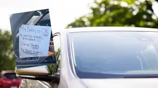 "Z moim dzieckiem wszystko w porządku. Wrócę wkrótce!". Nagranie podzieliło internautów