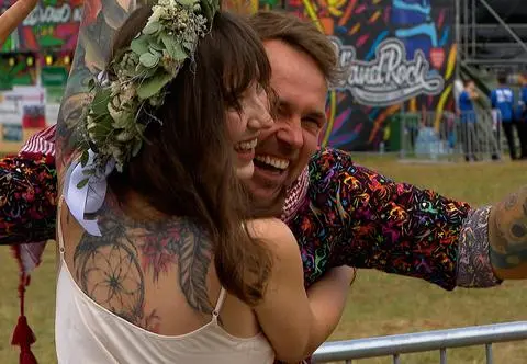 Wzięli ślub na Pol'and'Rock Festivalu. "Nigdy nie grały nam w duszy białe sukienki i rosoły"