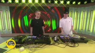 Bazgrov i DJ West na scenie DDTVN 