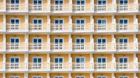 Turyści ukarani za "balkoning". Grzywna wynosi 36 tysięcy euro 