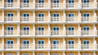 Turyści ukarani bardzo wysoką grzywną. Zostali wyrzuceni z hotelu