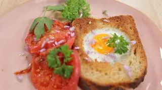 Sadzone jajka w chlebie