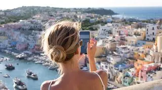 Pozwała biuro podróży, bo kolor wody nie wyglądał jak na prospekcie