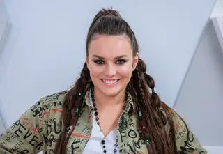 Ewa Farna szczerze o macierzyństwie. "Sukcesem jest, kiedy umyje włosy"