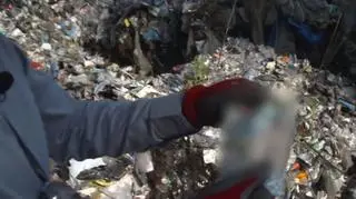 Nagrano rozmowę z bossem śmieciowego podziemia. "To, co było zakopywane, to w nocy pewnie świeciło"