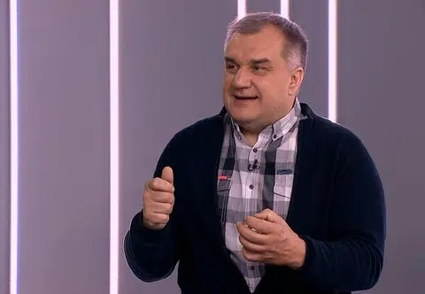 W lasach rodzą się młode dziki. "Locha idzie na człowieka nie dlatego, że jest agresywna"