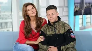 Syn Edyty Górniak na romantycznym zdjęciu z dziewczyną. Wzruszający komentarz piosenkarki