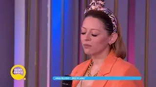Ania Blush w piosence „Bez planu” 