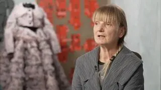 Projektuje kreacje inspirowane pięknem łabędzi. "Ptaki dzielą się z nią swoimi piórami"