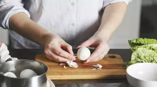Obieranie jajek
