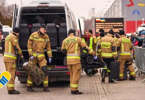 Strażacy pomagają Ukrainie. "W ciągu 13 dni zorganizowaliśmy tysiące transportów"