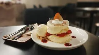 Fluffy pancakes, czyli puszyste naleśniki japońskie - przepis krok po kroku