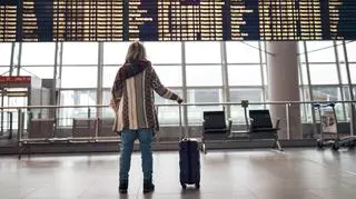 Linie lotnicze zawieszają połączenia z Polski. Na których trasach będzie mniej rejsów?