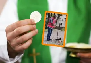 Biskup z Krakowa zatrudnił się do sprzątania. "Wie, którym końcem miotły się zamiata"