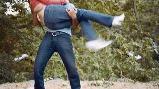 Wciągnęli do auta i porwali 27-latkę. Chcieli siłą zmusić ją do ślubu