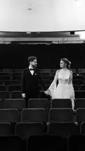 Zakochani wzięli ślub w teatrze. "Poruszyliśmy najtwardsze serca"
