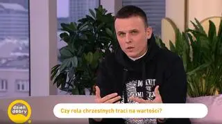 Czy rodzice chrzestni to przeżytek? 