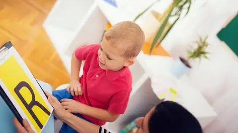 Czym jest rotacyzm i jak wygląda terapia tego zaburzenia?