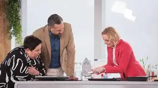 Woskiem w spaleniznę. Jak doczyścić żelazko, patelnię i blachę z piekarnika? 