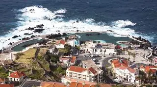 Największe atrakcje Porto Moniz w Portugalii. Co warto zobaczyć na wyspie wiecznej wiosny?