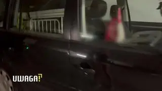 Uwaga! TVN. Kraków. Psy zamknięte w samochodzie na parkingu podziemnym