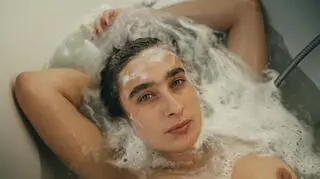 Kadry z dokumentu "Apolonia, Apolonia".