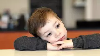 Chłopcu w spektrum autyzmu zabrano zupę sprzed nosa na szkolnej stołówce. "Mama nie zapłaciła"