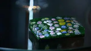 Zdobienie szkła techniką millefiori. Na czym polega?  