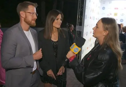 Patrycja i Robert Stockingerowie zdradzili, kto śpiewał na ich weselu. "On jest tak dobrym wokalistą, jak aktorem"