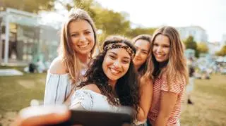 Samodzielne wyjście dziecka na koncert. Rodzice odmawiają, nastolatek krzyczy. Jak wybrnąć z tej sytuacji?