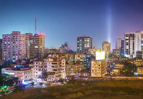 Dhaka – kolorowy przepych. Niezbędnik turystyczny