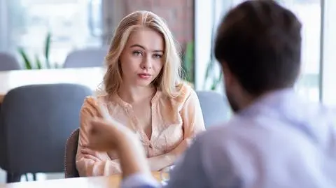 Partner wspomina byłą? Sprawdź, kiedy to powinno cię zaniepokoić