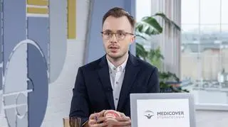 Bonding, czyli szybka i niedroga korekta uśmiechu. "Jest to plomba na zewnątrz zęba"