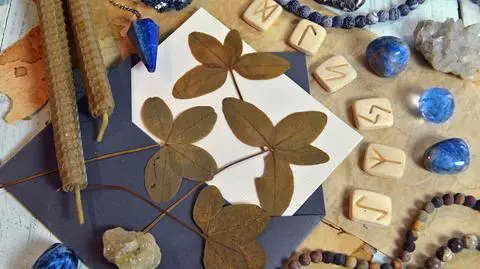 Horoskop dzienny na piątek, 17 maja dla Baranów, Byków, Bliźniąt i Raków