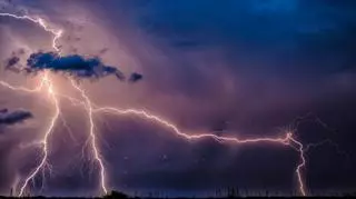 Synoptycy ostrzegają przed burzami z gradem. IMGW wydał prognozę zagrożeń na czwartek
