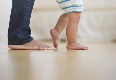 Jej syn ma cztery miesiące, a wygląda jak dwulatek. "On rośnie jak dziecko w Zmierzchu"
