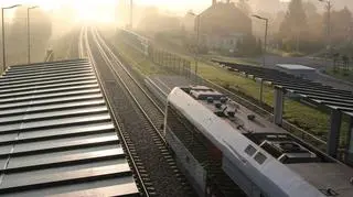 Pociąg SKM potrącił chłopca. 12-latek przechodził przez tory kolejowe z rowerem