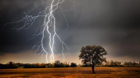 Pogoda na środę. Temperatury zaczną rosnąć, ale może też zagrzmieć