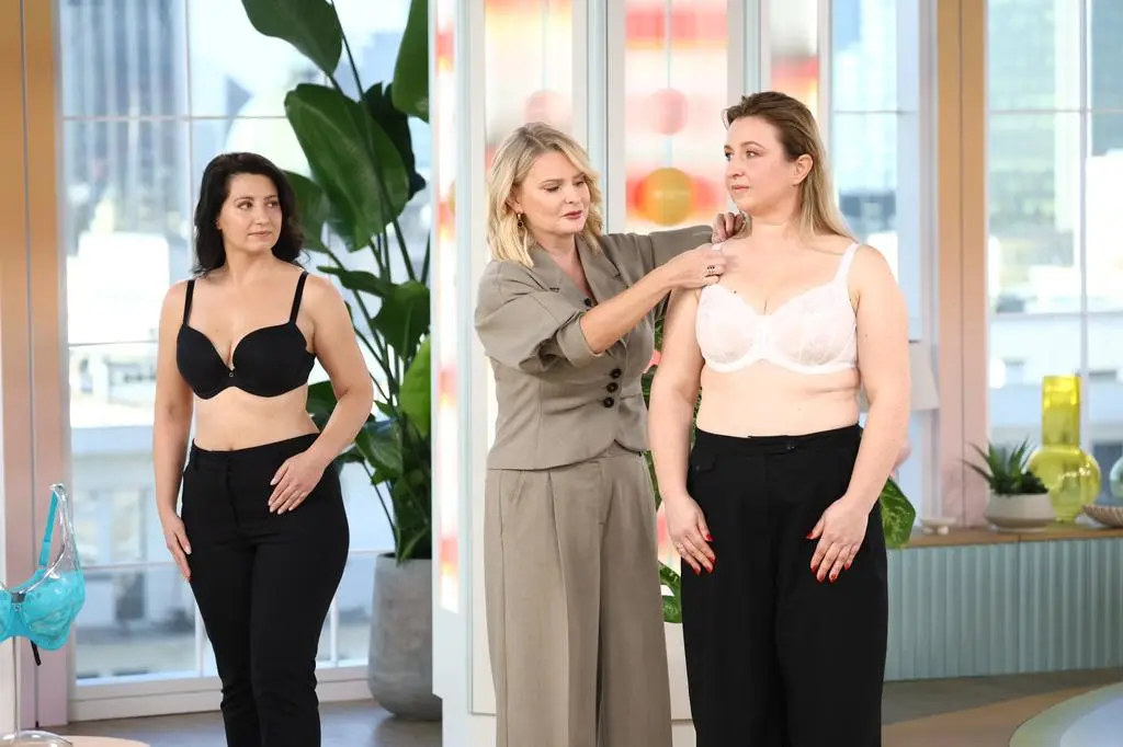 Izabela Sakutova i modelki