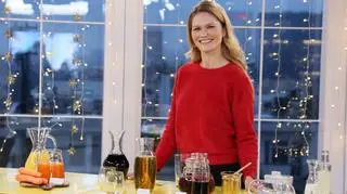 Nawet 7 kostek cukru w szklance. Co jeszcze kryje się w popularnych napojach?
