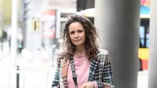 "Skąd tyle kasy na te podróże?". Monika Mrozowska odpowiedziała internautce. Wspomniała o alimentach