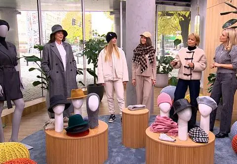 Bucket hat, beret lub kaszkiet. Ponadczasowe dodatki, na które warto postawić jesienią