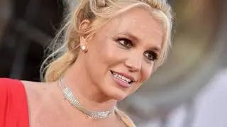 Britney Spears wzięła ślub. Zdjęcia wokalistki w białej sukni z welonem obiegły sieć