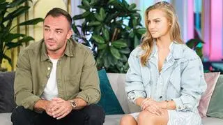 Mąż Karoliny Pisarek o jej chorobie. Jak czuje się modelka? "Walczymy każdego dnia" 