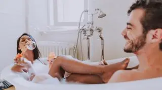 Dziękuje byłym swojego partnera. "Korzystam i buduję na ich porażkach nowe życie"