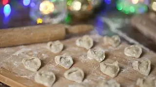 Uszka z grzybami na Wigilię. Przepis Agnieszki Kręglickiej