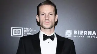 Internauta zaproponował Sebastianowi Fabijańskiemu czterocyfrową sumę za spełnienie jednej prośby. "Spoko"