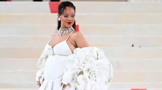 Rihanna pokazała, jak karmi piersią. "To nieprawdopodobne, co potrafi ciało kobiety"